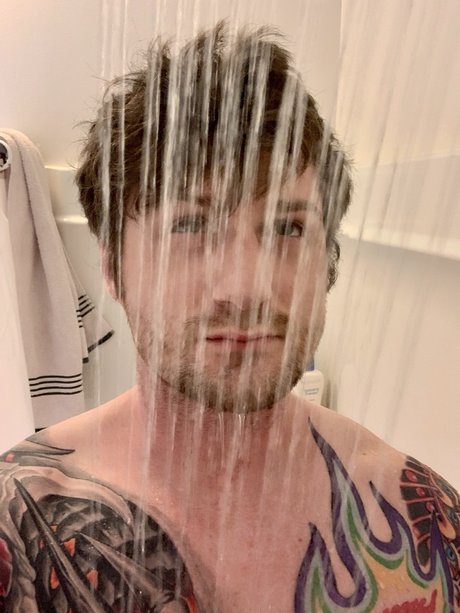 Gassy hd model photo