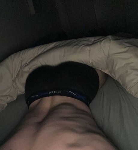 reequeenaa free model pics