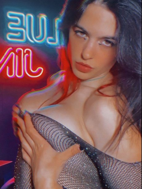 Red Jinx Maldici n Roja_ nude actress picture