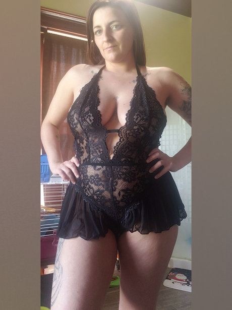 Redhotmeg pornstar perfect img