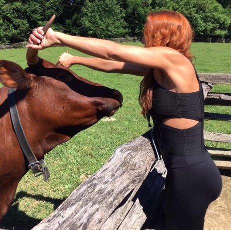 RedDevilDoll hd pornstar pic