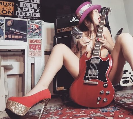 Red Cherry Ink xxx star archive