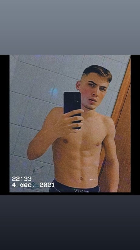 Roby Roby model exclusive photo