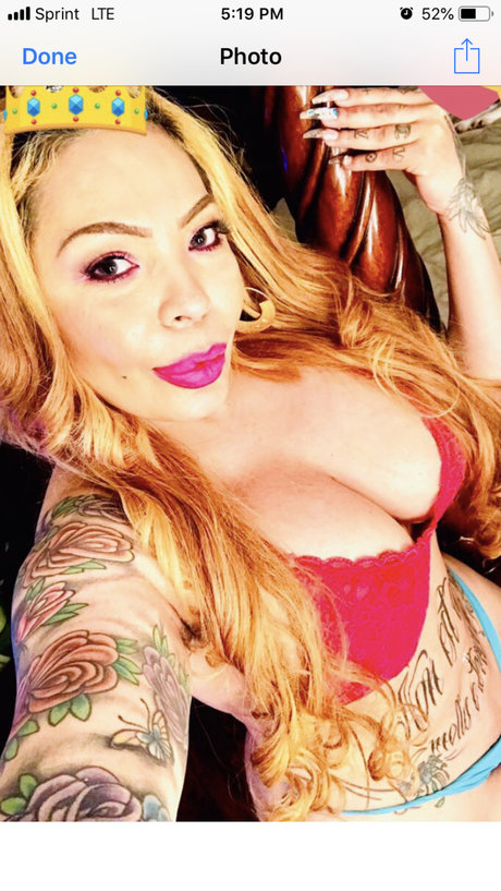 Rihanna Swarovski star erotic images