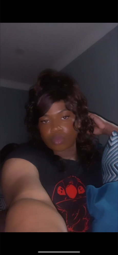 Rybodybella hot pornstar pic