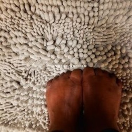 roundbrowntoes pornstar top pics