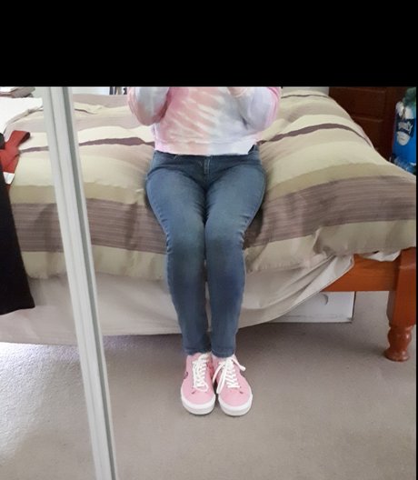 Rostia Tran model hd archive