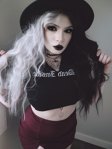 Rosey Posie model sexy img