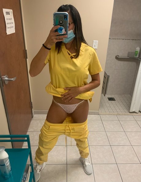 Salty Tan Bikini Wife_ star best picture