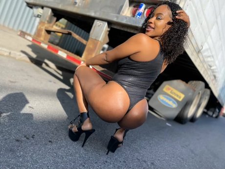 NAYLA MCKNIGHT YOUR FAV ContentCreator_ star high quality archive