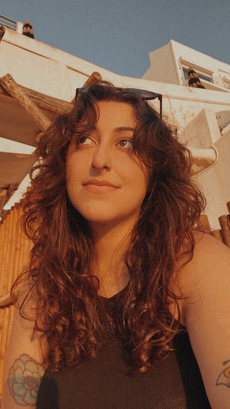 Ambie top star pictures