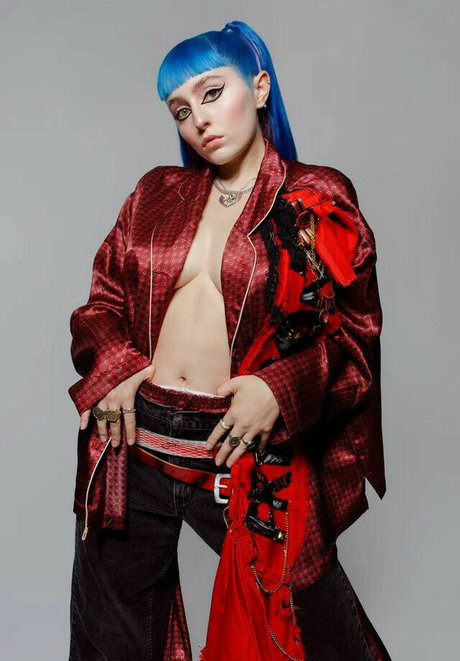 Ashnikko nice pornstar pictures