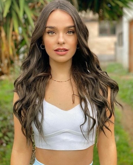 Twin Melody model nude images