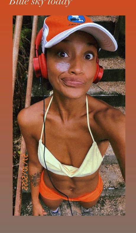 Aude Legastelois nude actress pic