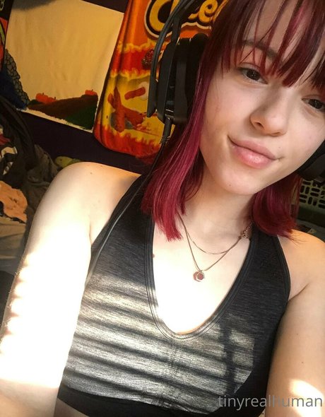 tinyrealmoth naked star archive