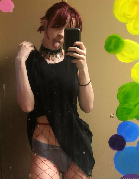 tinyrealmoth nudes model pics