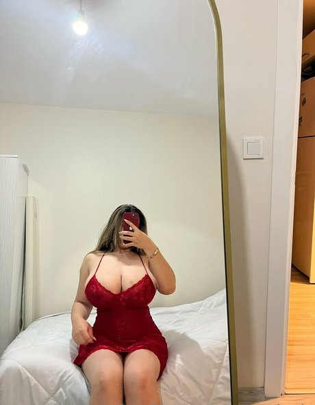 mervedamla porn model pictures