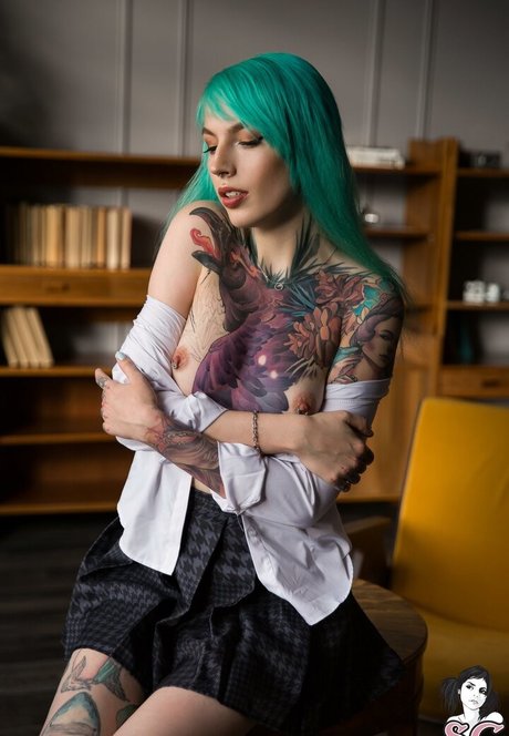 Hellyrite erotic actress pics