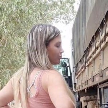 Aline FUtcher Ouriques model beautiful images