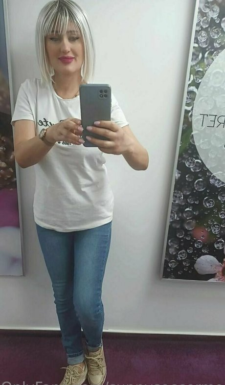 milf strip onlyfans free porn image