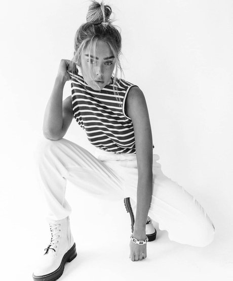 famous nude onlyfans art porn pic