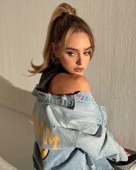 asmr bunny onlyfans beautiful porn picture