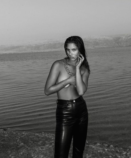 Yeela Frumkin star naked img