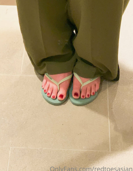 redtoesasian nice pornstar pictures