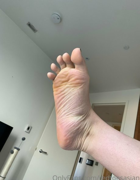 redtoesasian pornstar hot photos