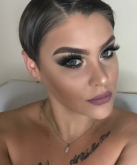 busty mom onlyfans pornographic galleries