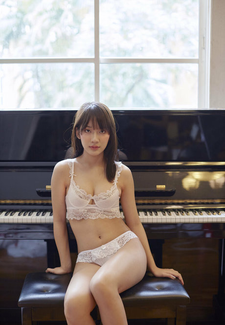 sweetieyukino model exclusive gallery