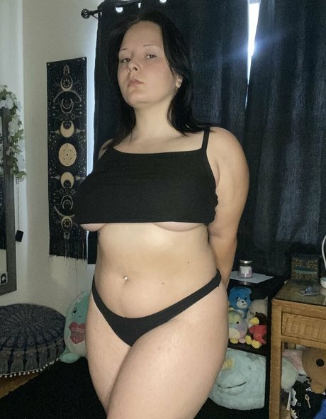 Angela Cordelia model free photos