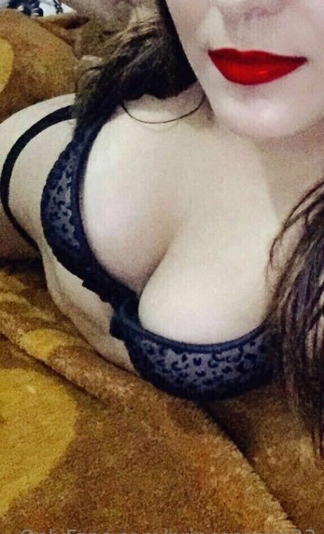 princessmia23 sexy model image