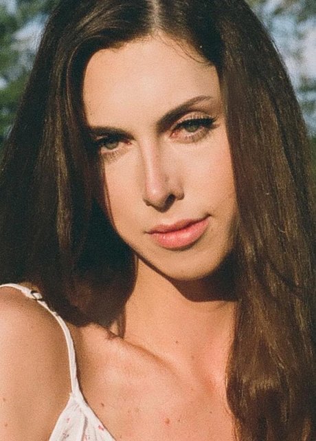 Cameron Blake pornstar naked pictures