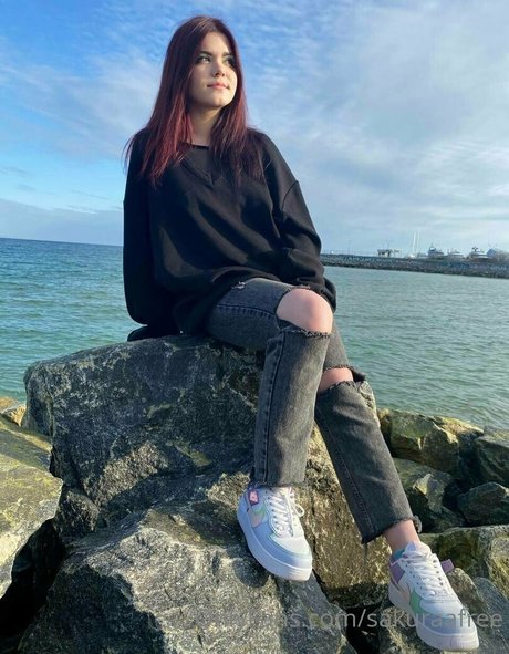 sakuraafree sexy actress galleries