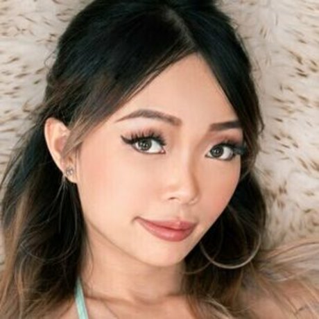 ItsyVicky porn model pics