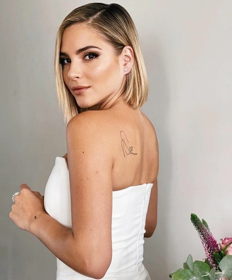 Andrea Duro nude star photos