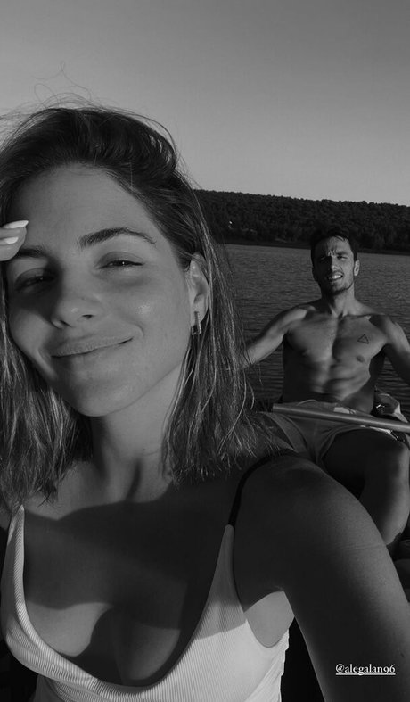 Andrea Duro pornstar nude pictures