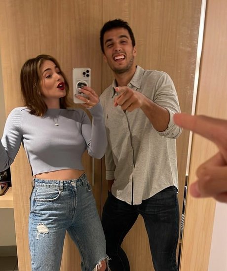 Andrea Duro erotic actress archive