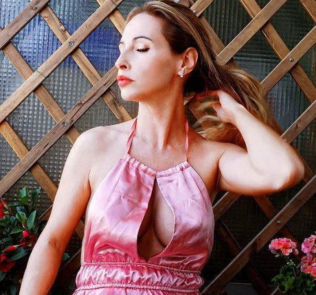 ladyfetish23 free pornstar image