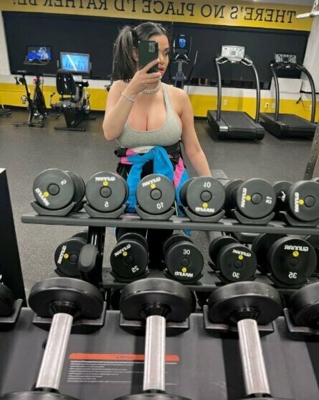 sheismichaela star erotic pic