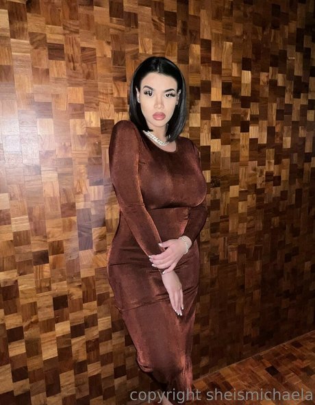 sheismichaela nudes pornstar img