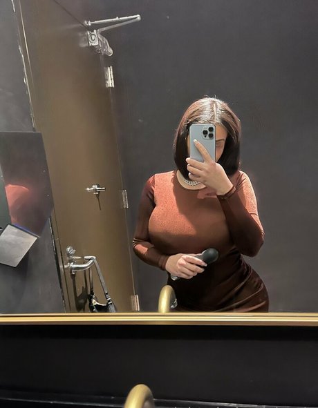 sheismichaela sexy model images