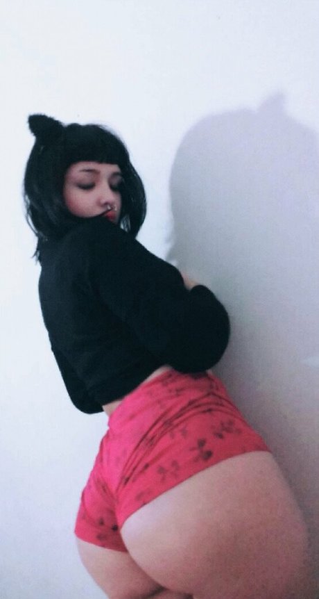 lunatica xl model nude pics