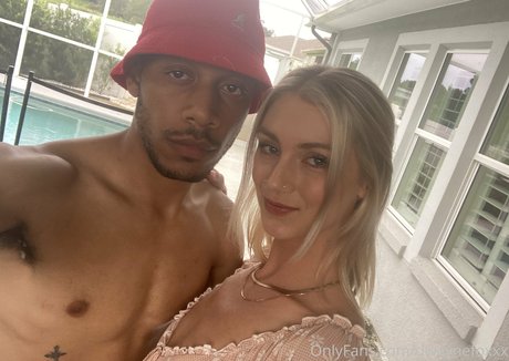 dwaynefoxxx art model pic