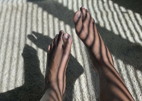 bigbootytechnerd erotic actress pictures