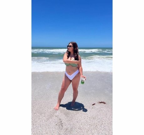 Veronica Correia xxx actress img