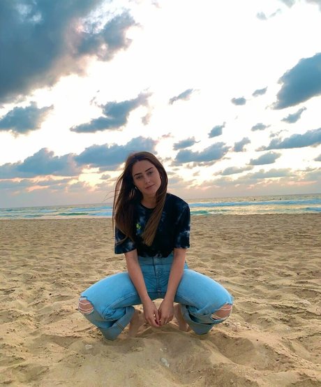 red hair onlyfans top image