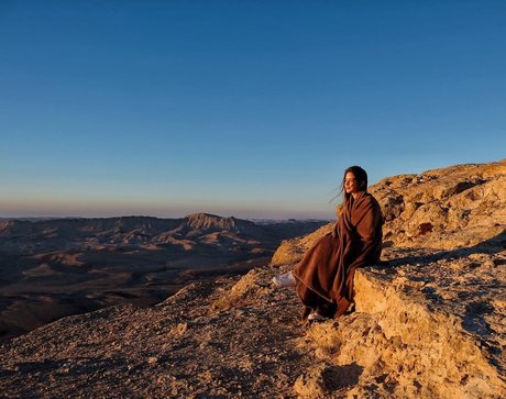 Effy Palarya xxx actress picture