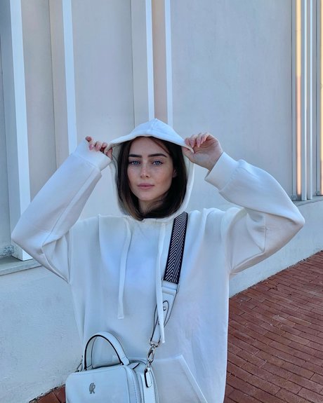 Effy Palarya pornstar high quality photos